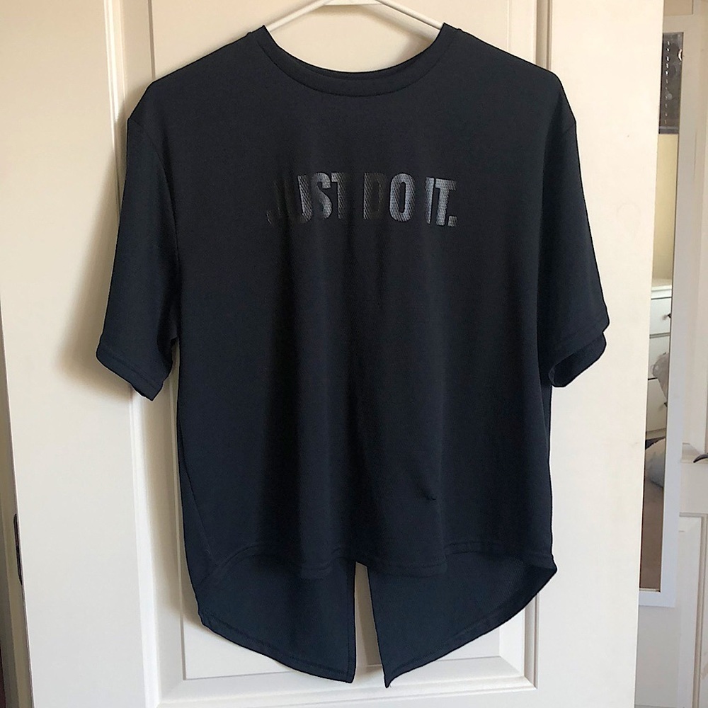 Nike top - Picture 1 of 5